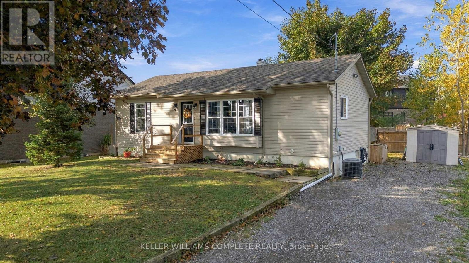 61 Prospect Point Road N Property Photo 2