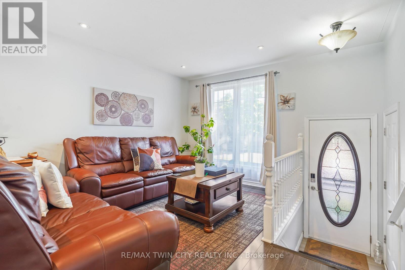 142 Marlborough Street Property Photo 6