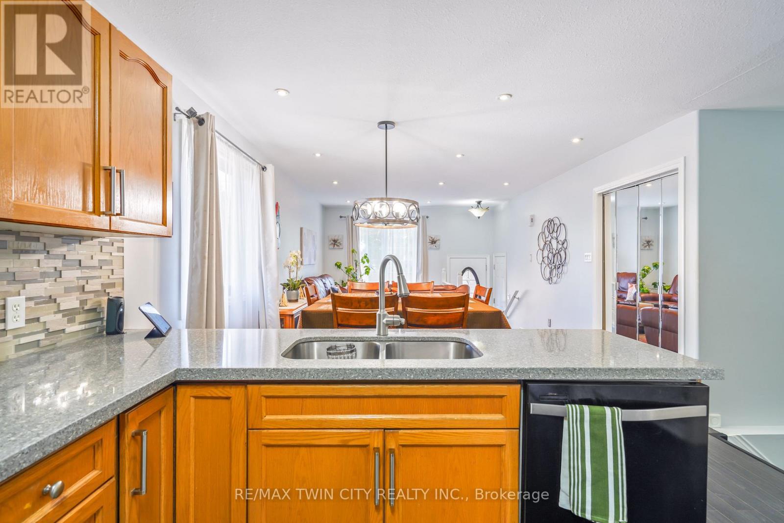 142 Marlborough Street Property Photo 11