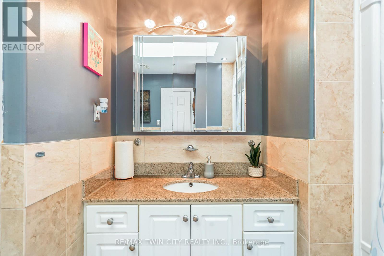 142 Marlborough Street Property Photo 13