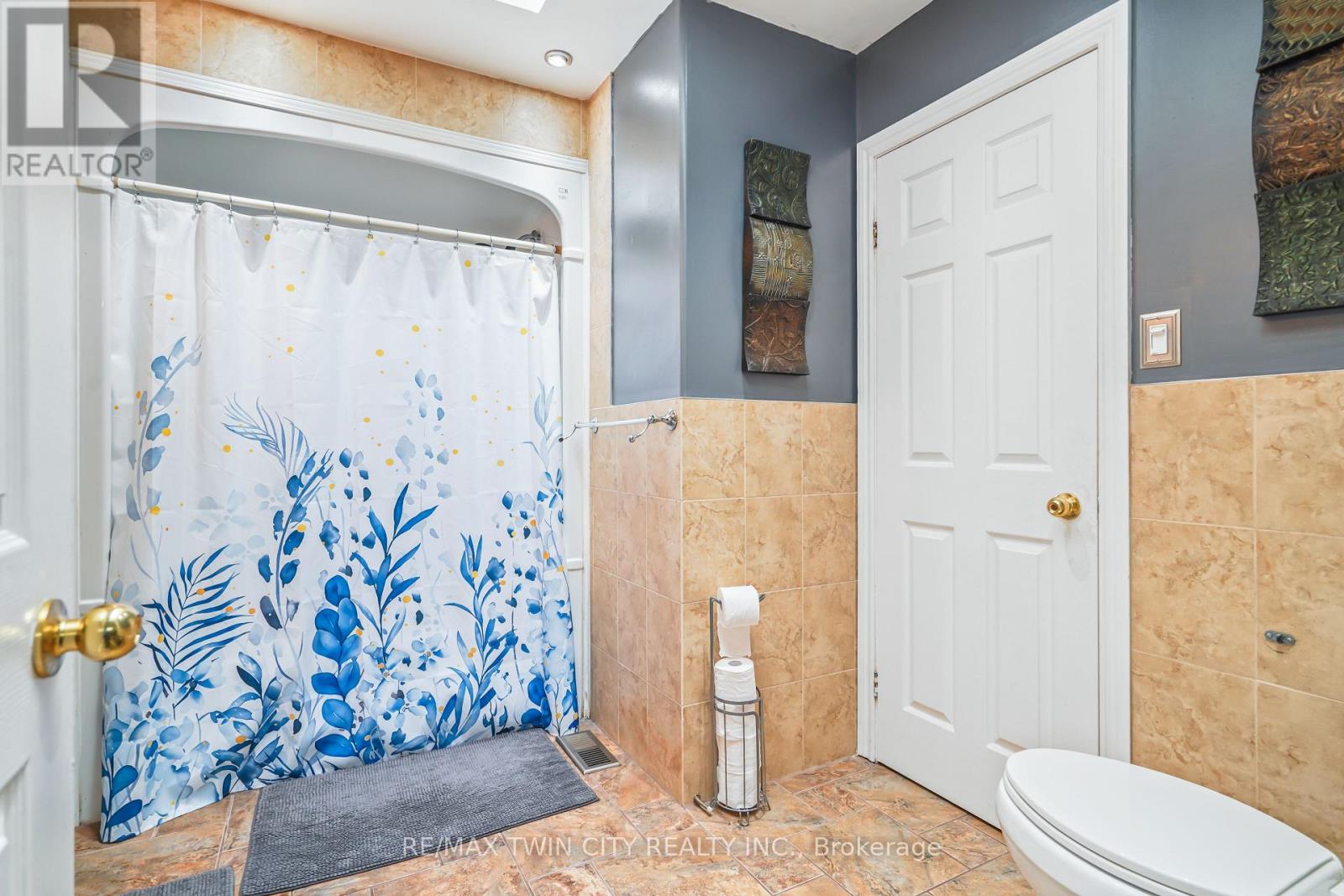 142 Marlborough Street Property Photo 14