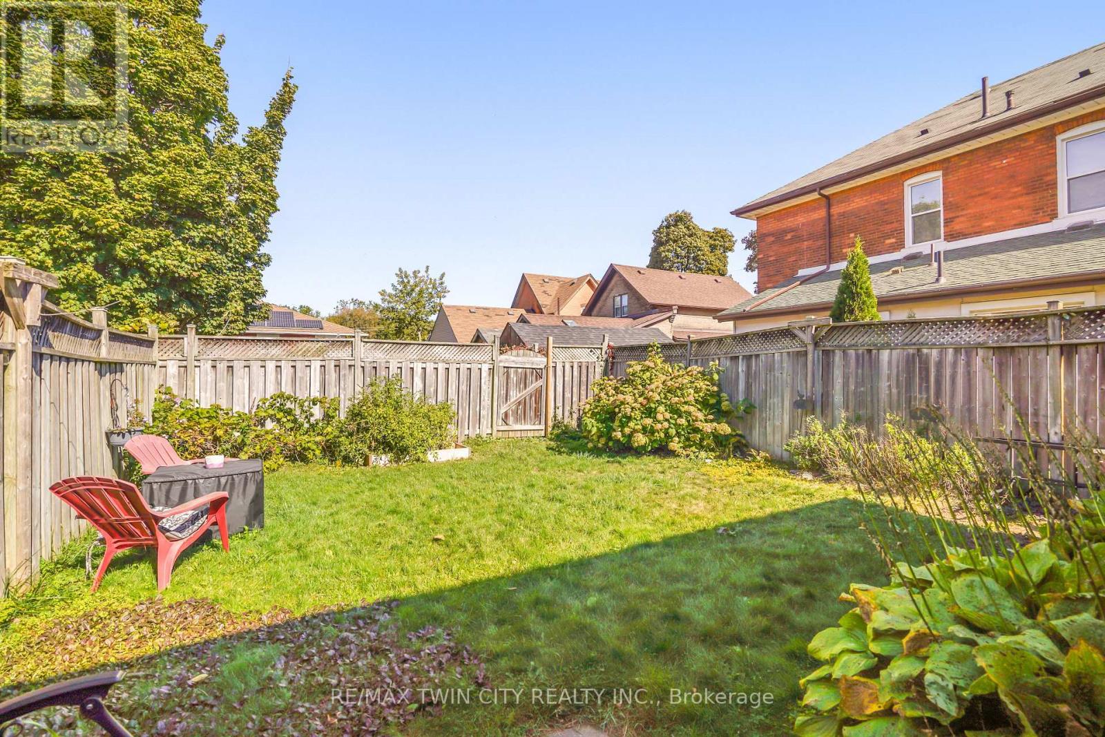 142 Marlborough Street Property Photo 29