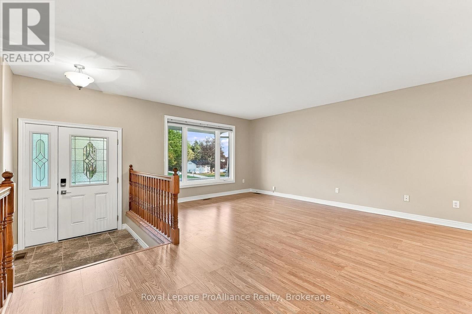 14 George Street Property Photo 6