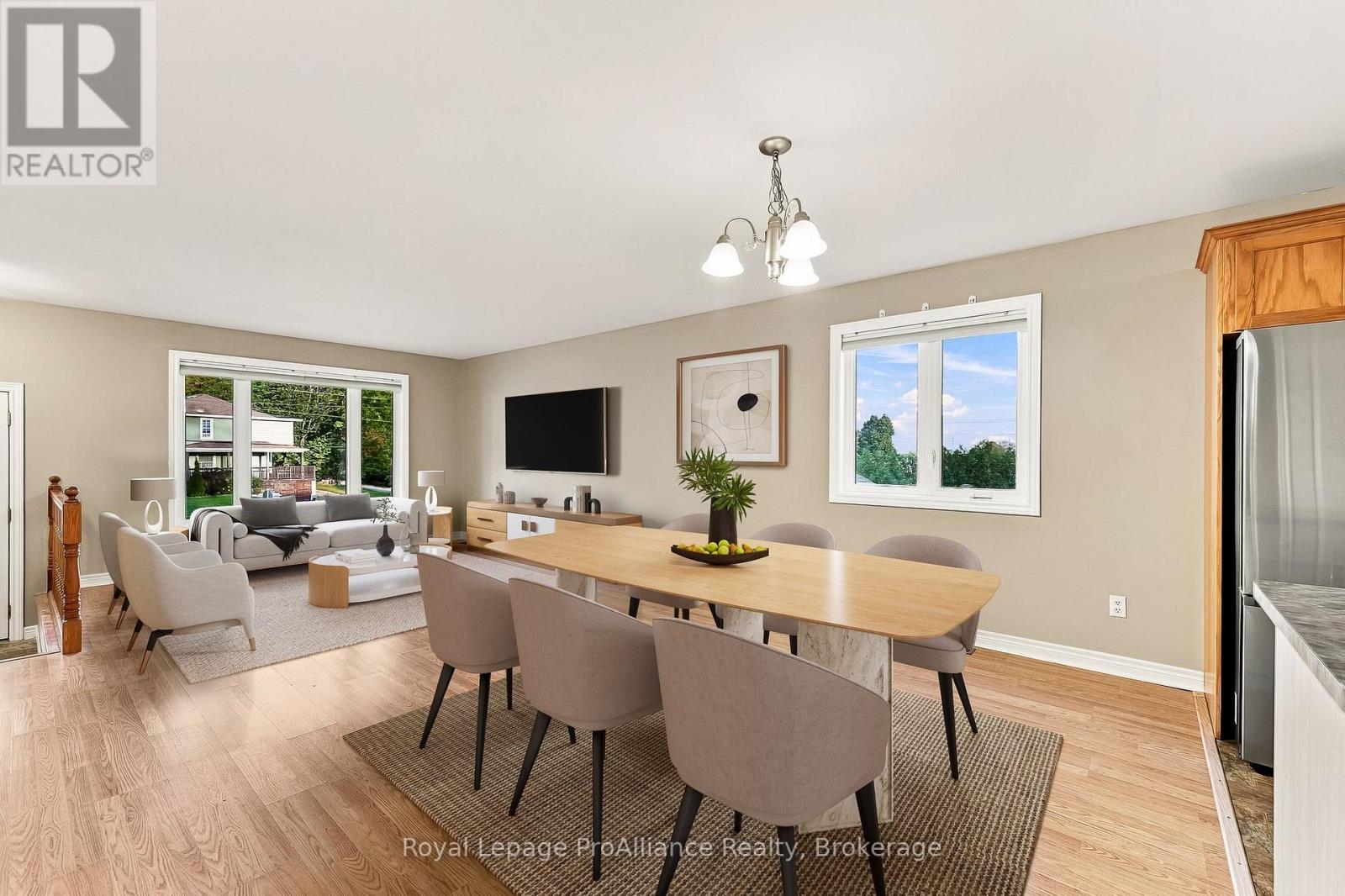 14 George Street Property Photo 8