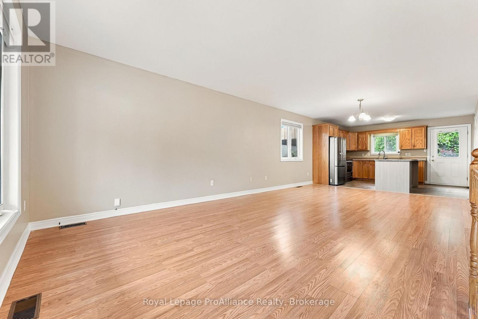 14 George Street Property Photo 10