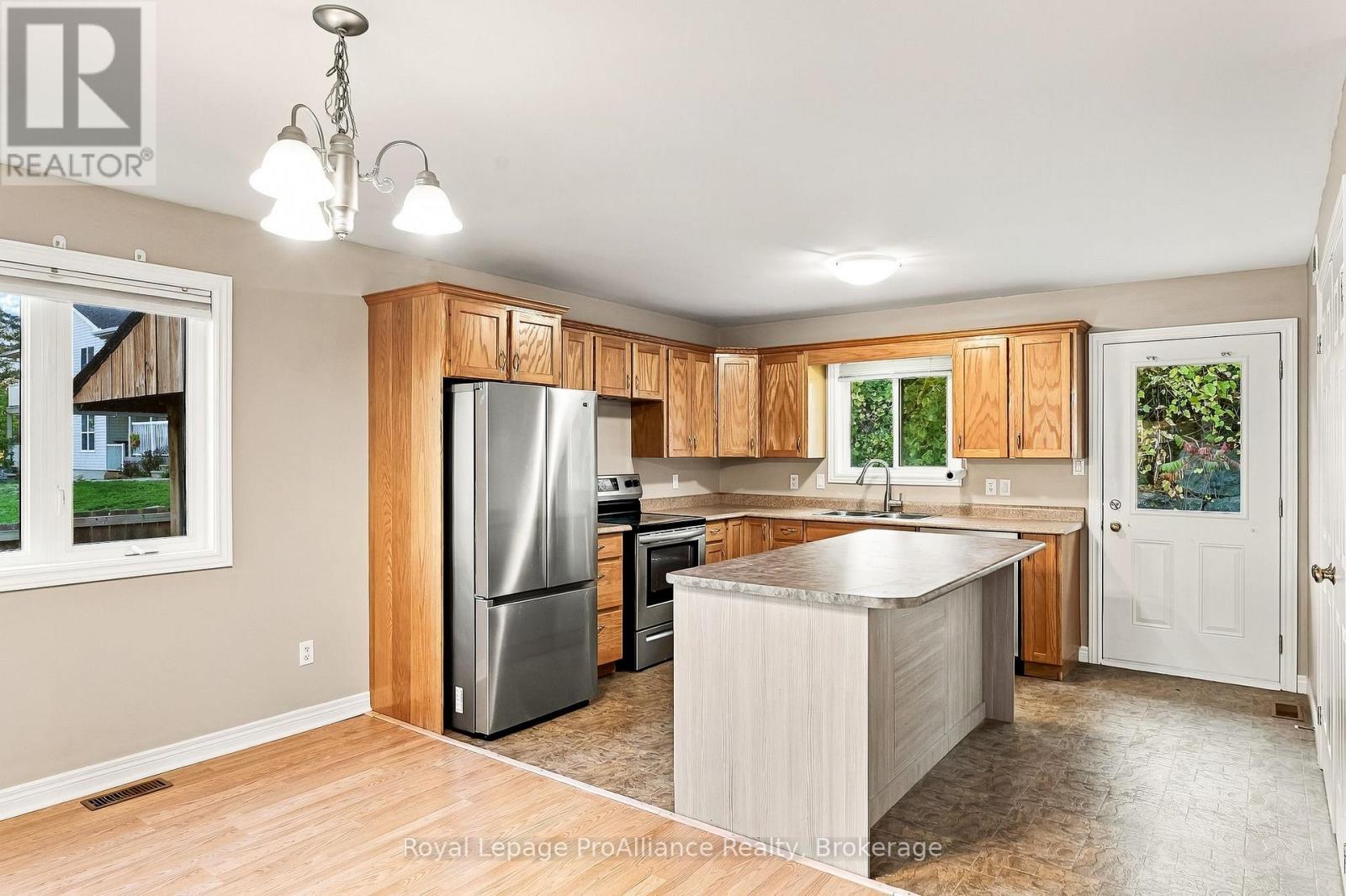 14 George Street Property Photo 17