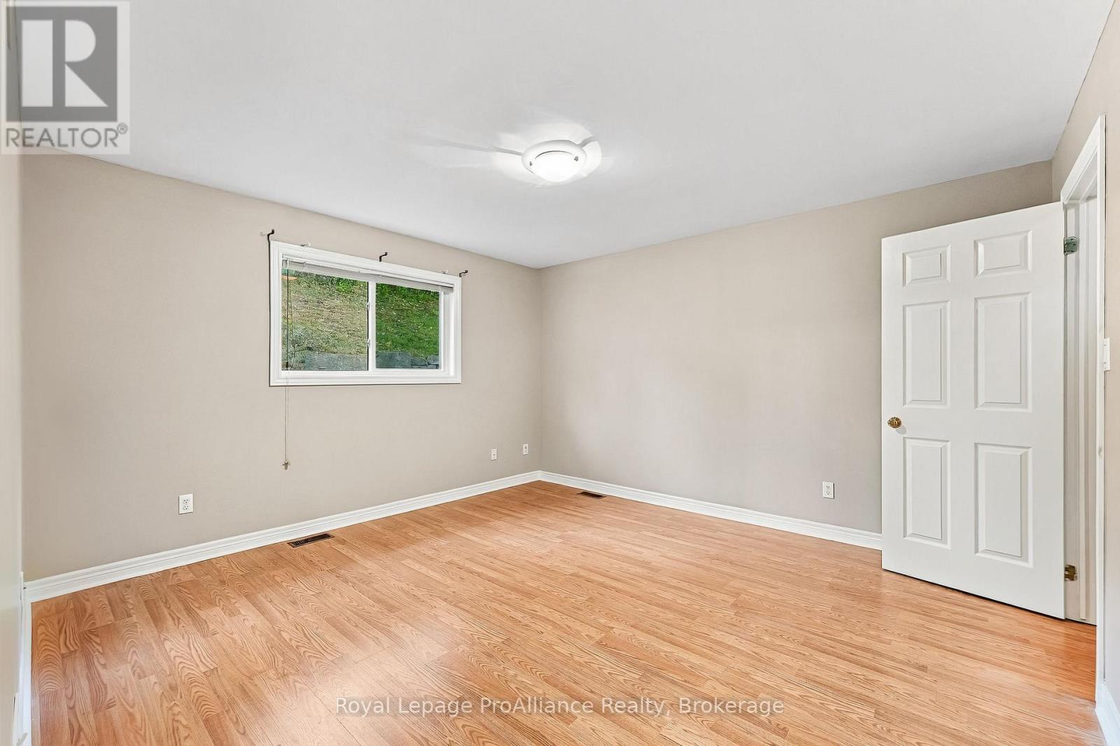 14 George Street Property Photo 21