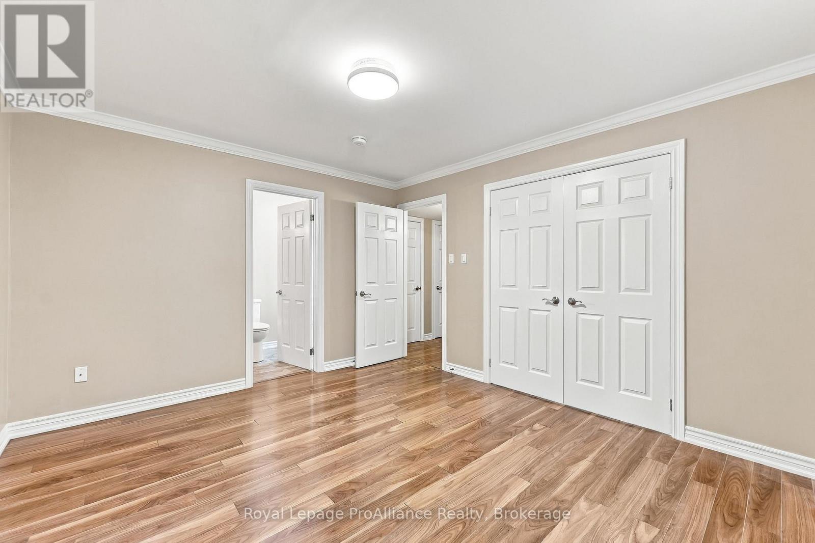 14 George Street Property Photo 27
