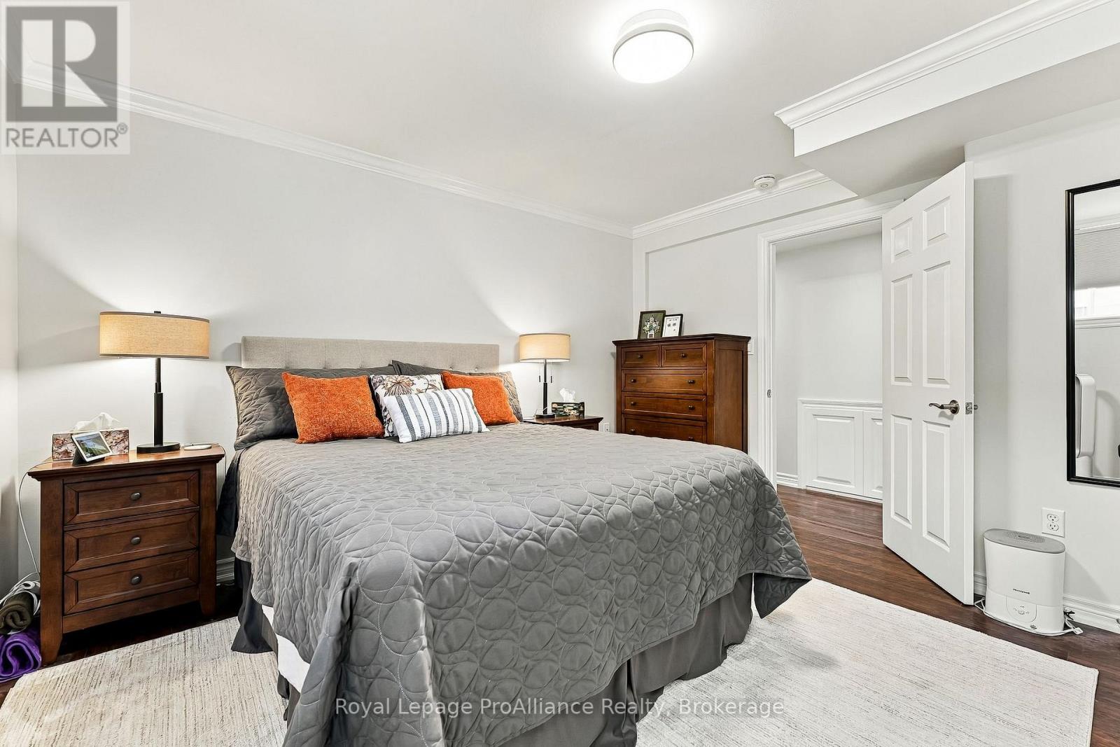 14 George Street Property Photo 40