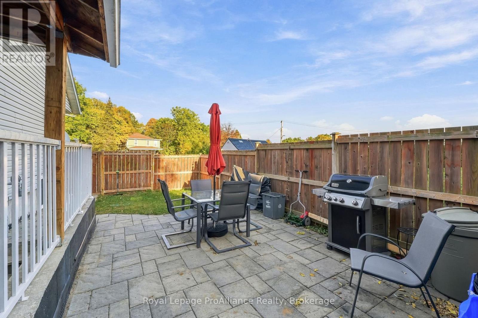 14 George Street Property Photo 43