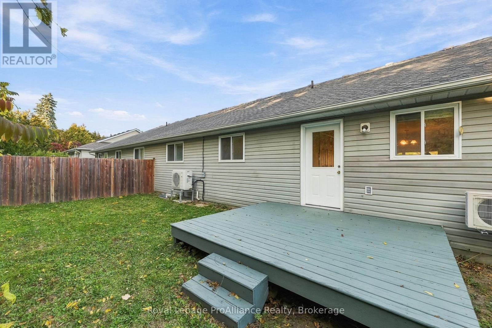 14 George Street Property Photo 47