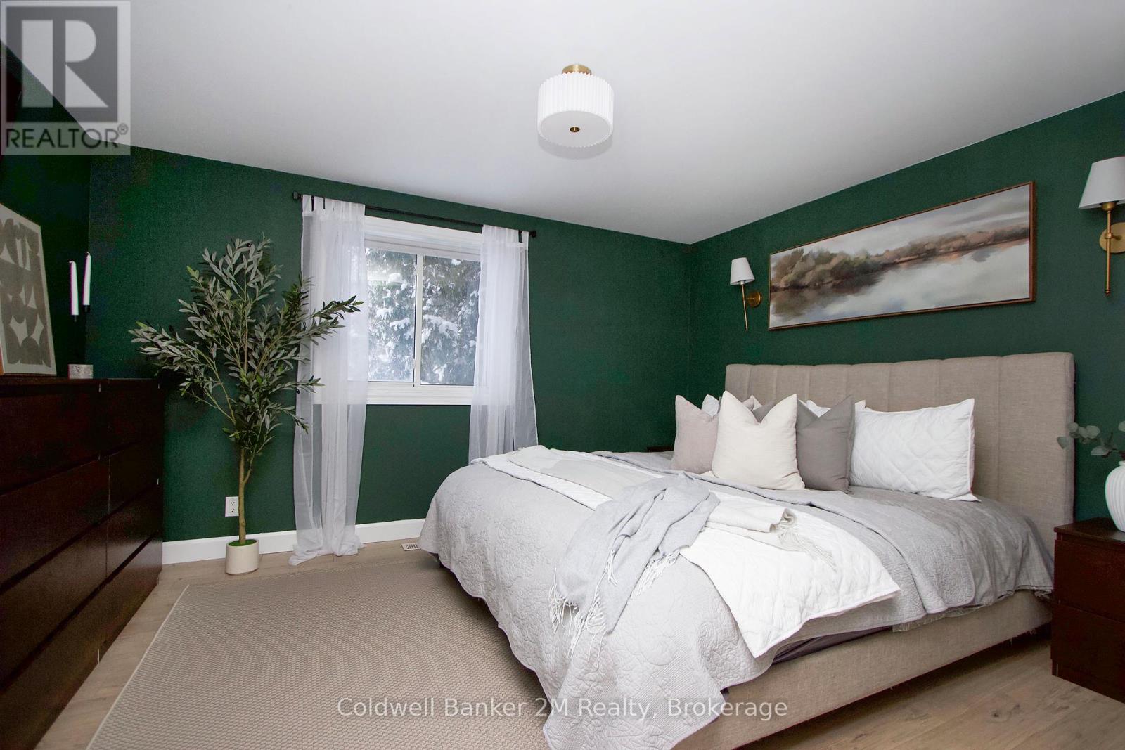 812 Burnham Street Property Photo 18