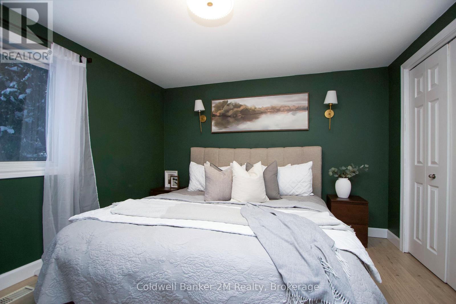 812 Burnham Street Property Photo 19