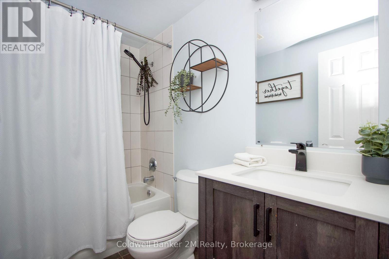 812 Burnham Street Property Photo 22