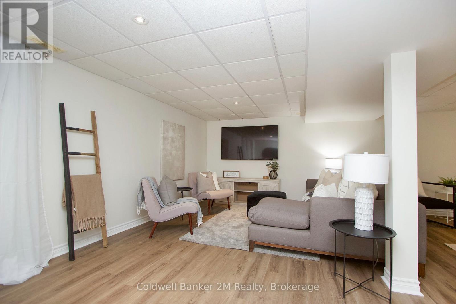 812 Burnham Street Property Photo 25
