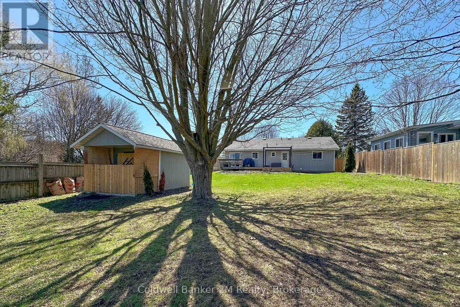 812 Burnham Street Property Photo 35