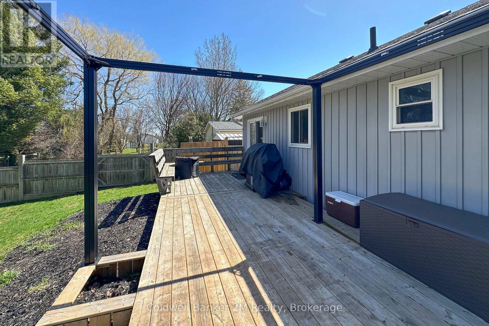 812 Burnham Street Property Photo 41