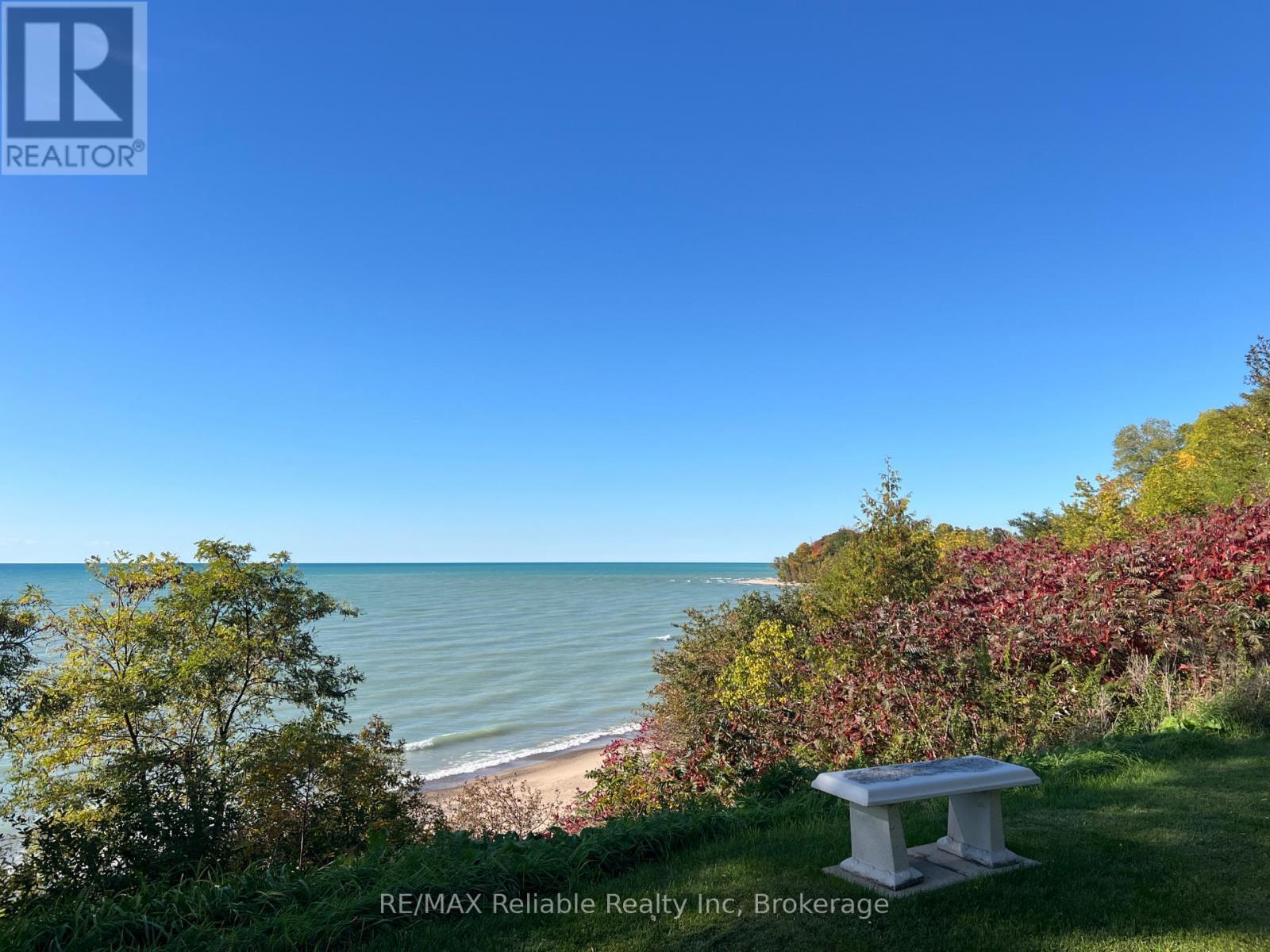66 Leisure Way Property Photo 8