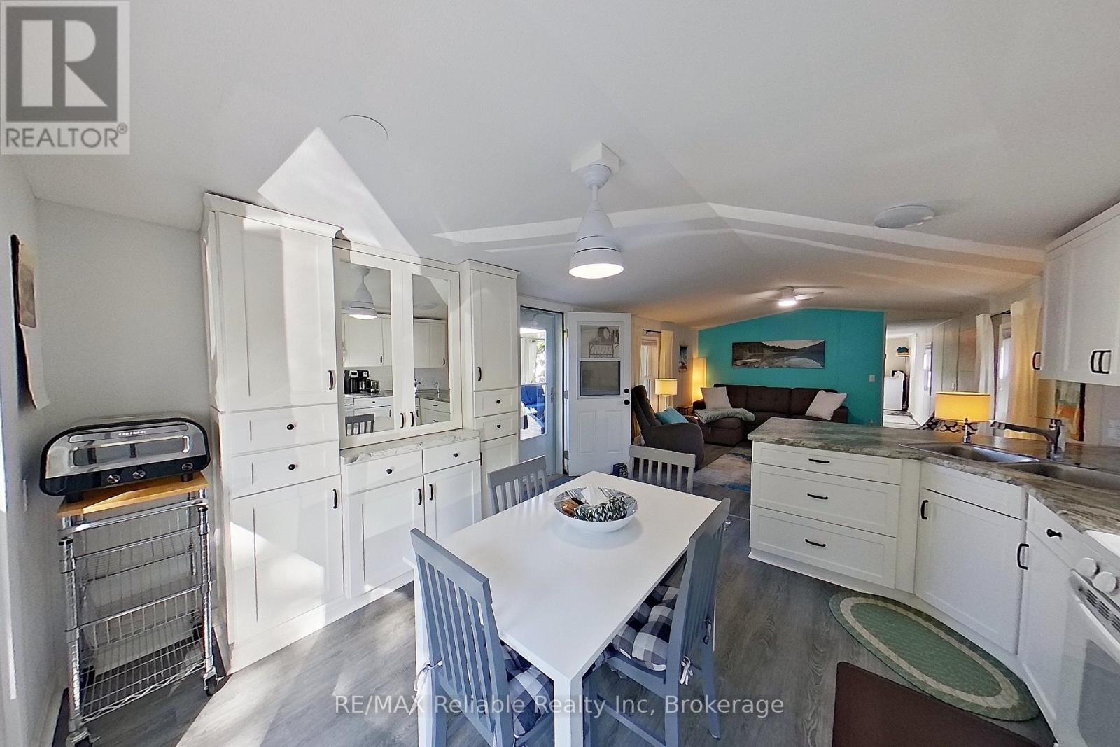 66 Leisure Way Property Photo 18