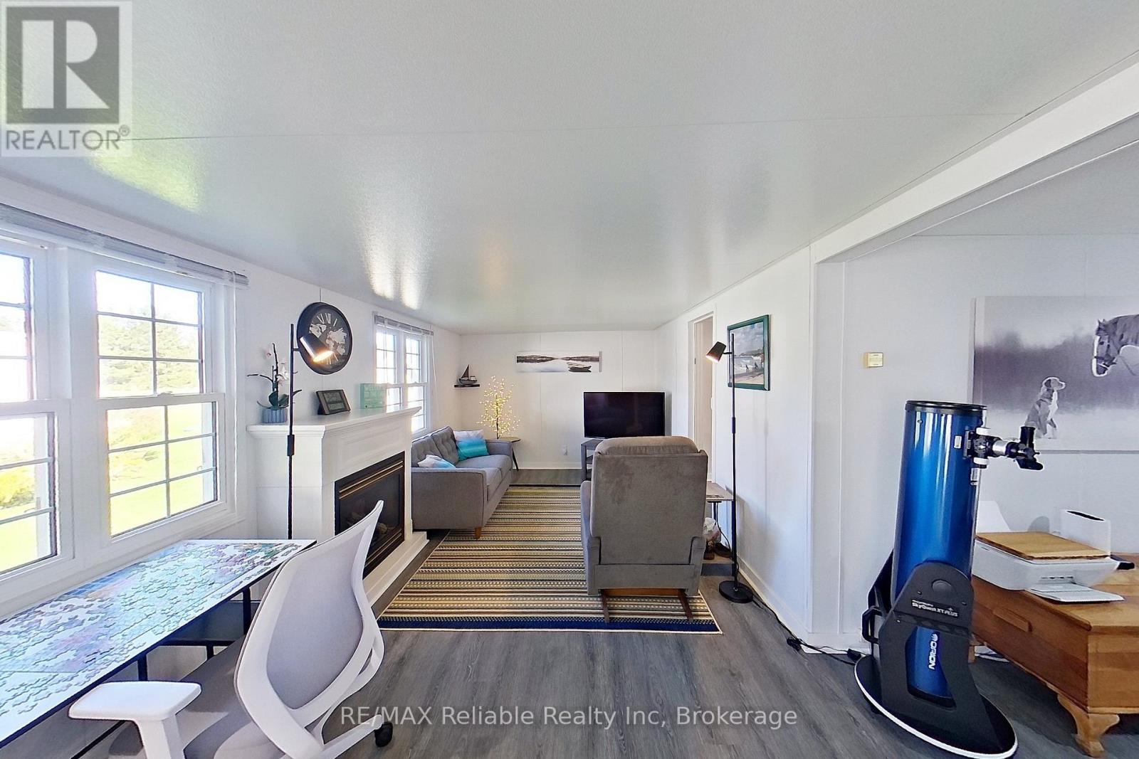 66 Leisure Way Property Photo 32