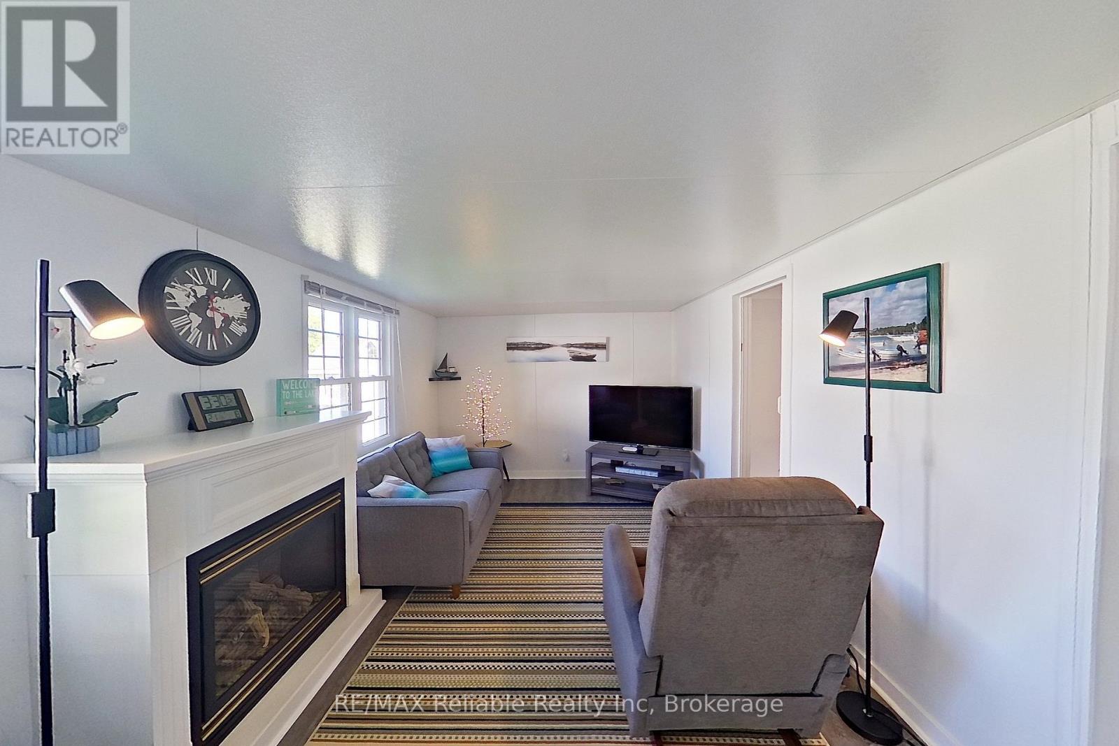 66 Leisure Way Property Photo 35