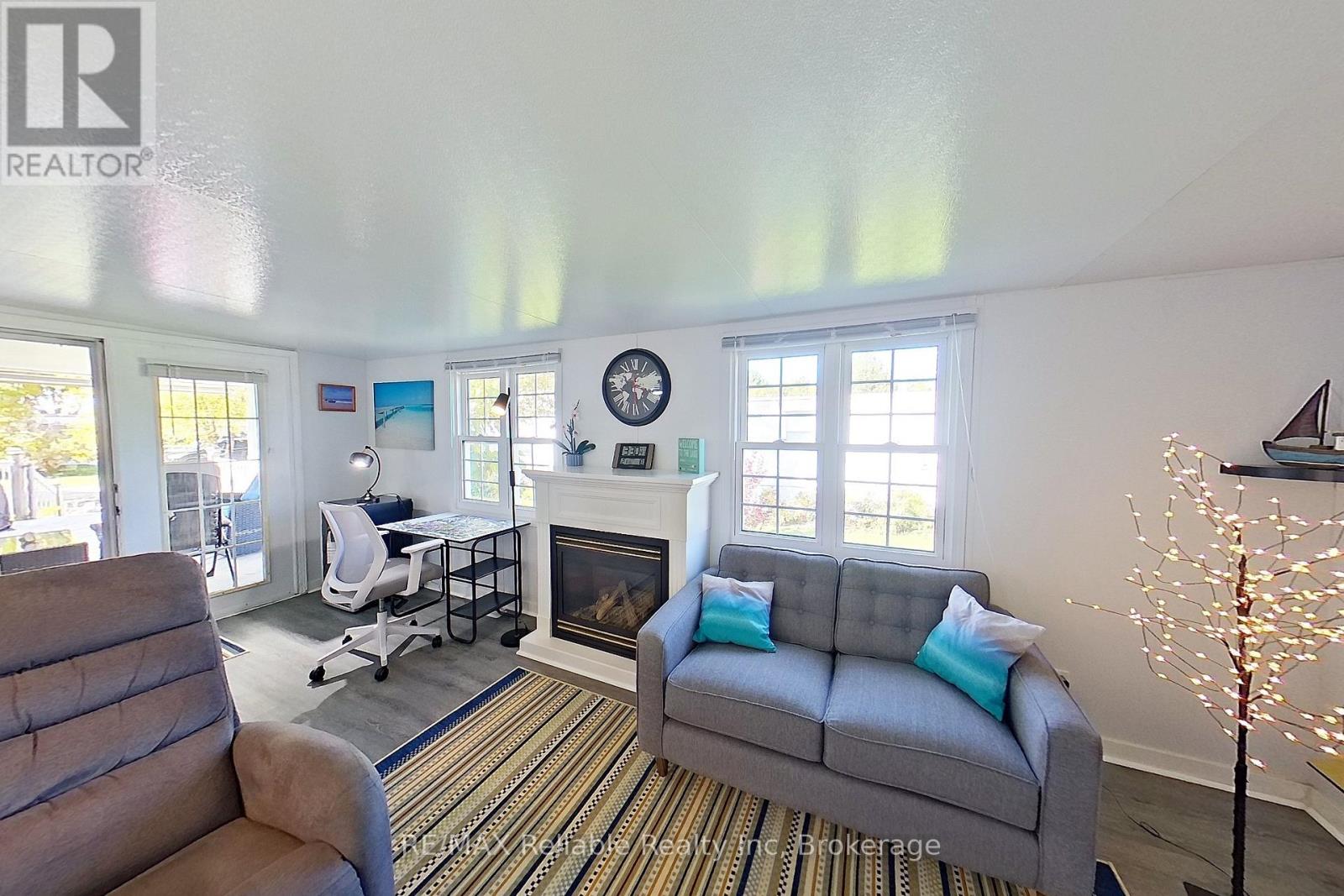 66 Leisure Way Property Photo 36