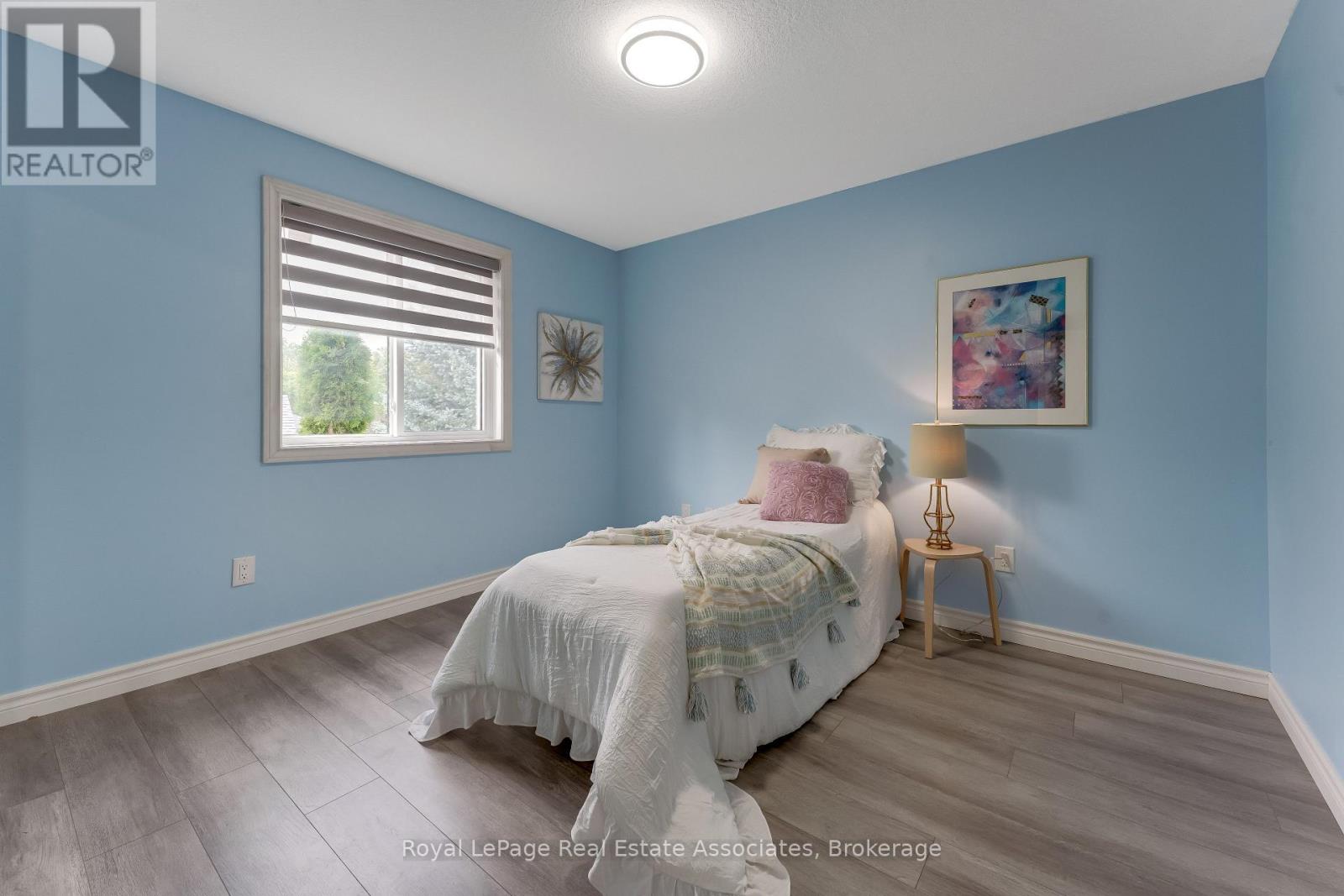 406 Sandy Cove Crescent Property Photo 17