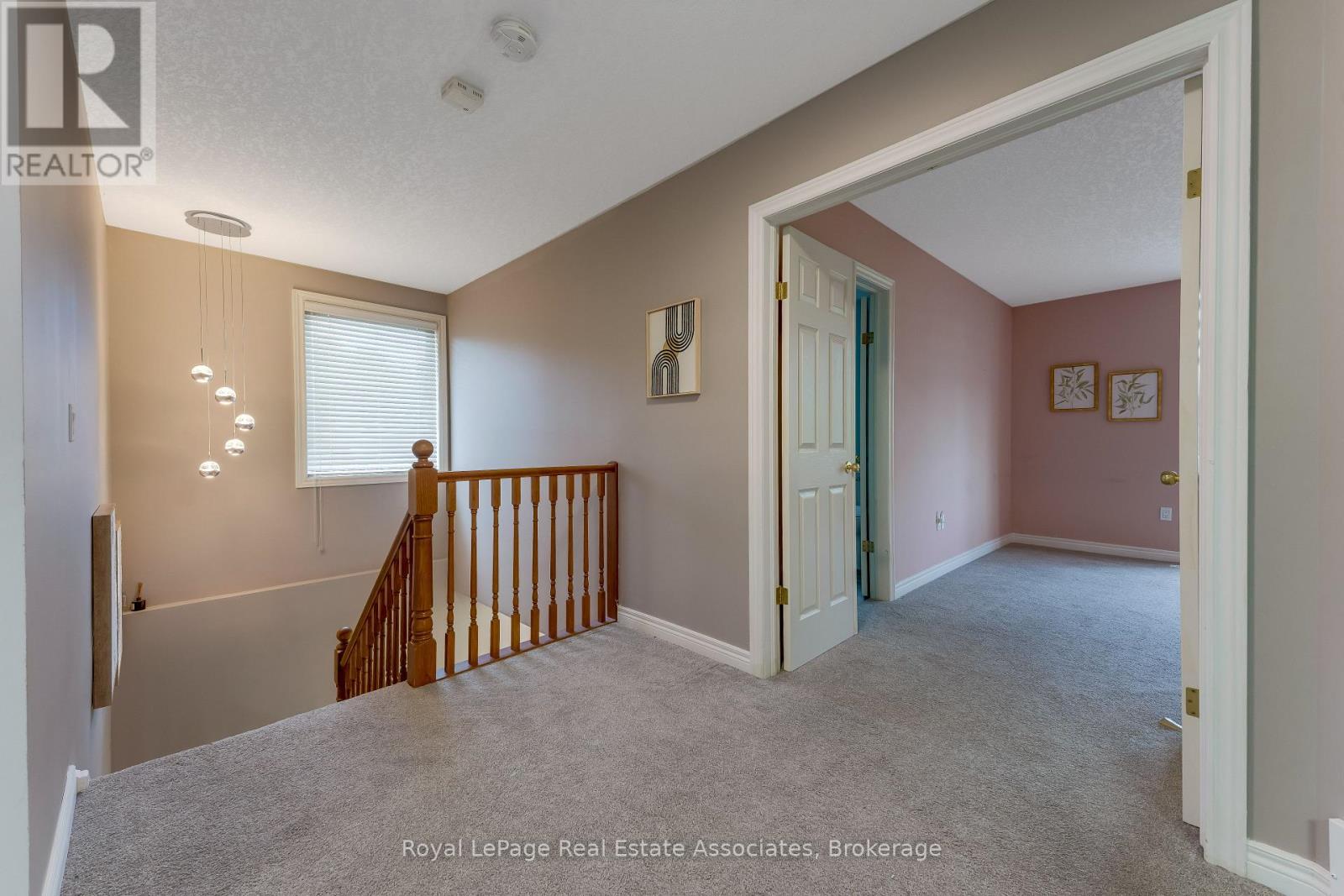 406 Sandy Cove Crescent Property Photo 19