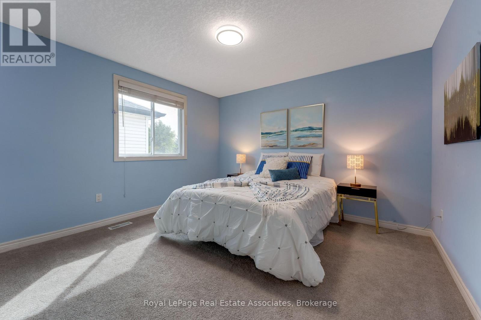 406 Sandy Cove Crescent Property Photo 27