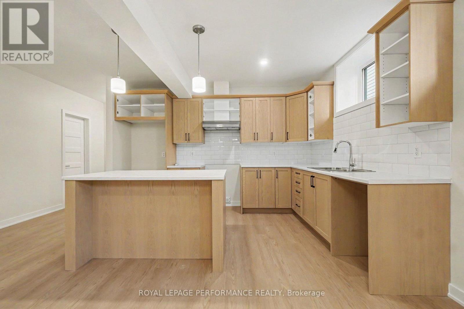 B - 275 Sam Avenue Property Photo 8