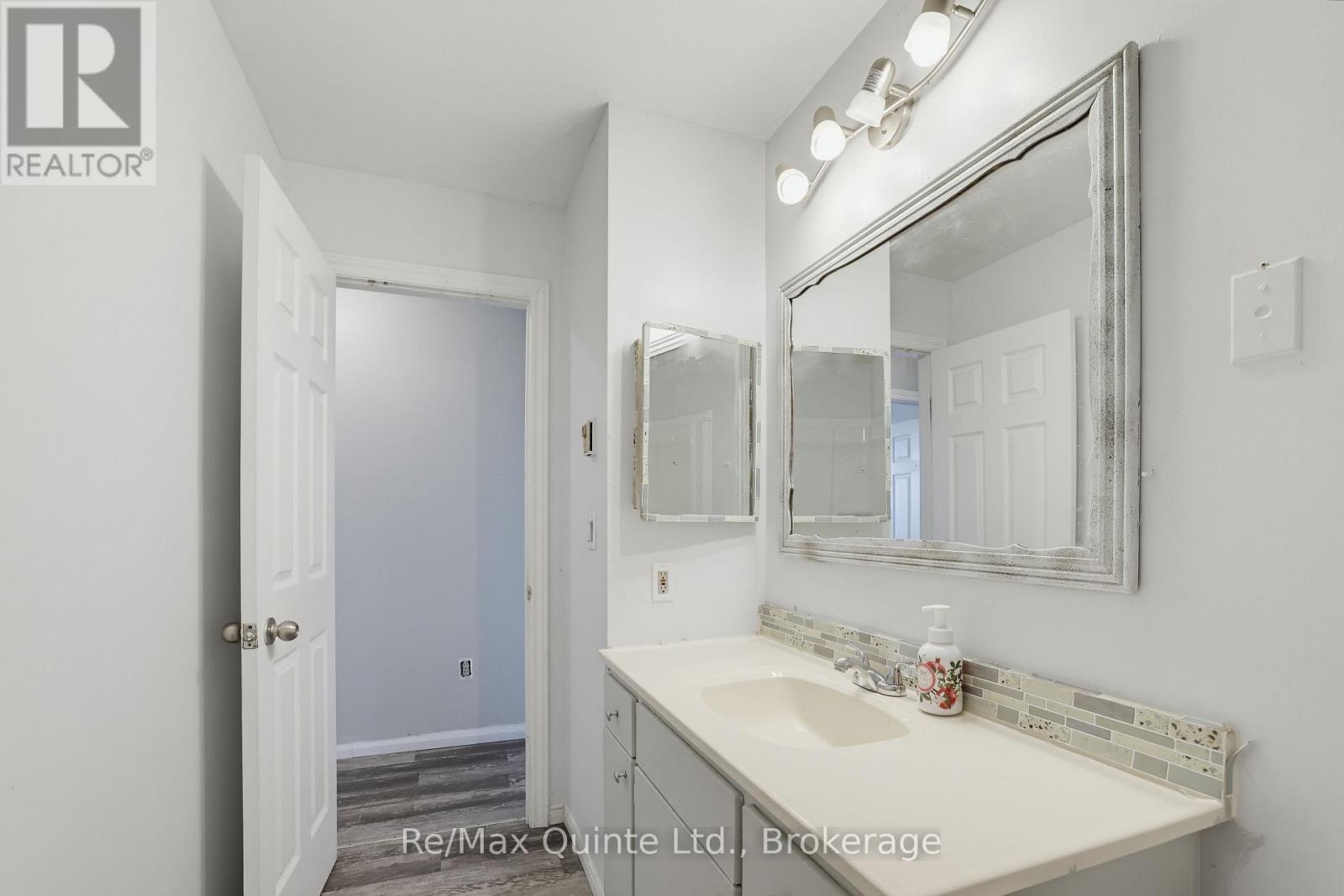 9 Mcfarland Drive Property Photo 14
