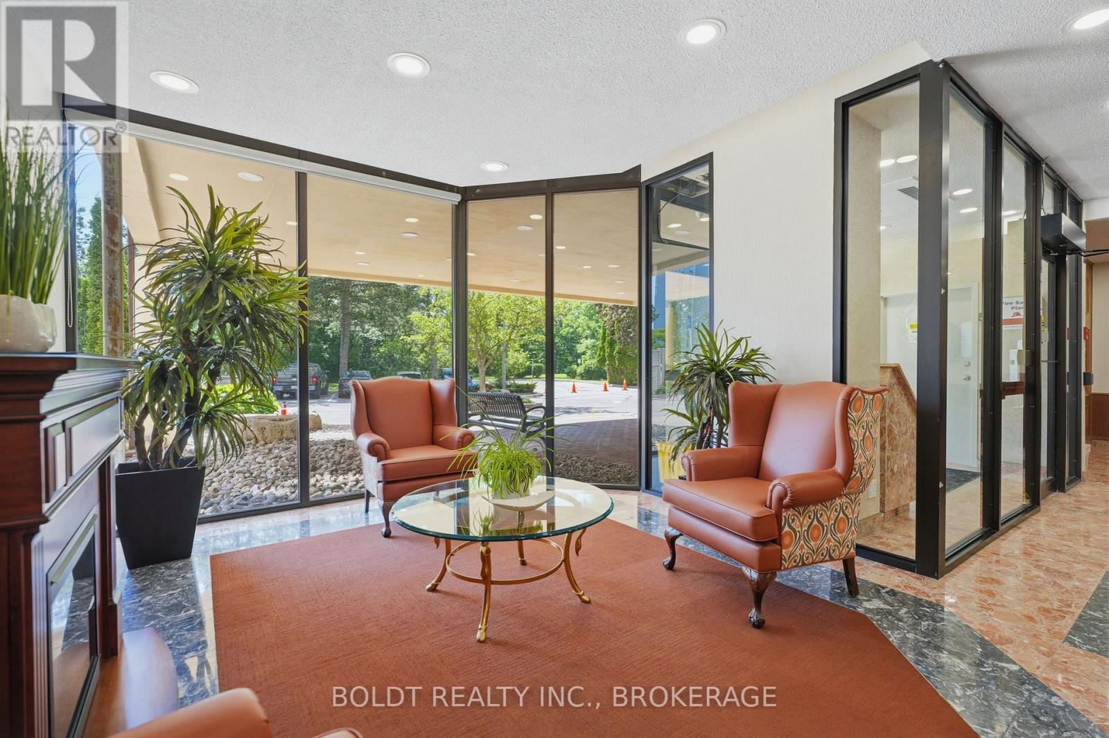 505 - 3 Towering Heights Boulevard Property Photo 7
