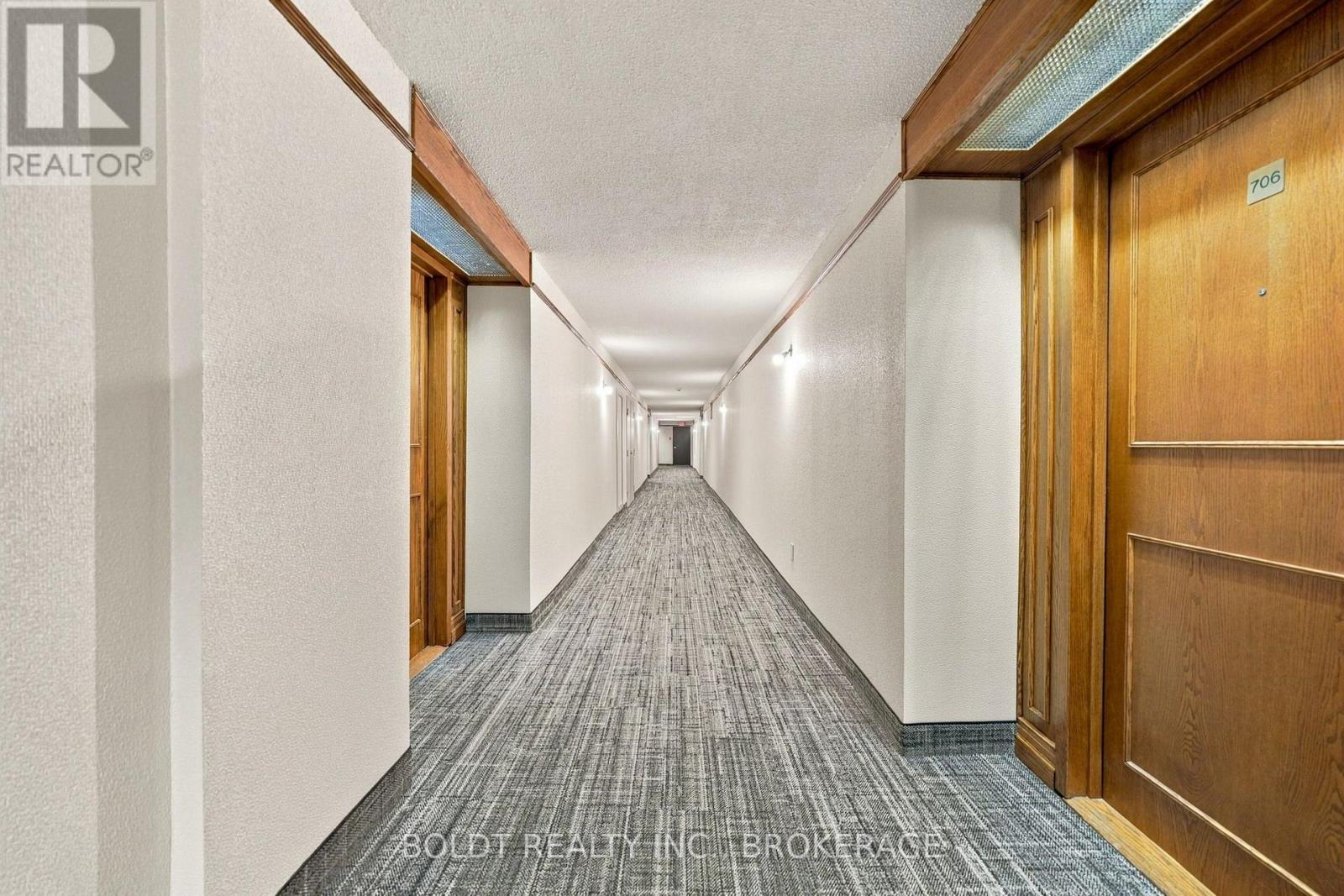 505 - 3 Towering Heights Boulevard Property Photo 8