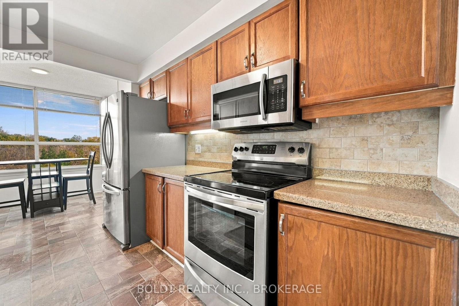 505 - 3 Towering Heights Boulevard Property Photo 18
