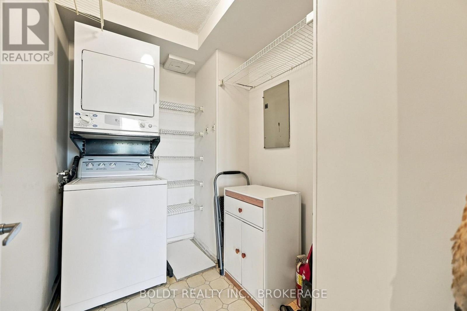 505 - 3 Towering Heights Boulevard Property Photo 30