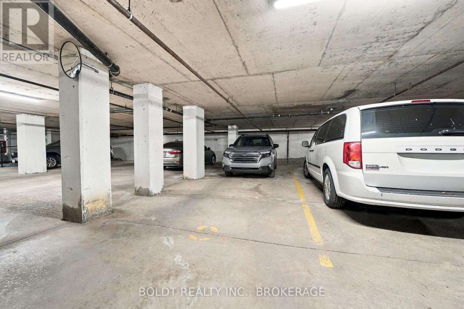 505 - 3 Towering Heights Boulevard Property Photo 32