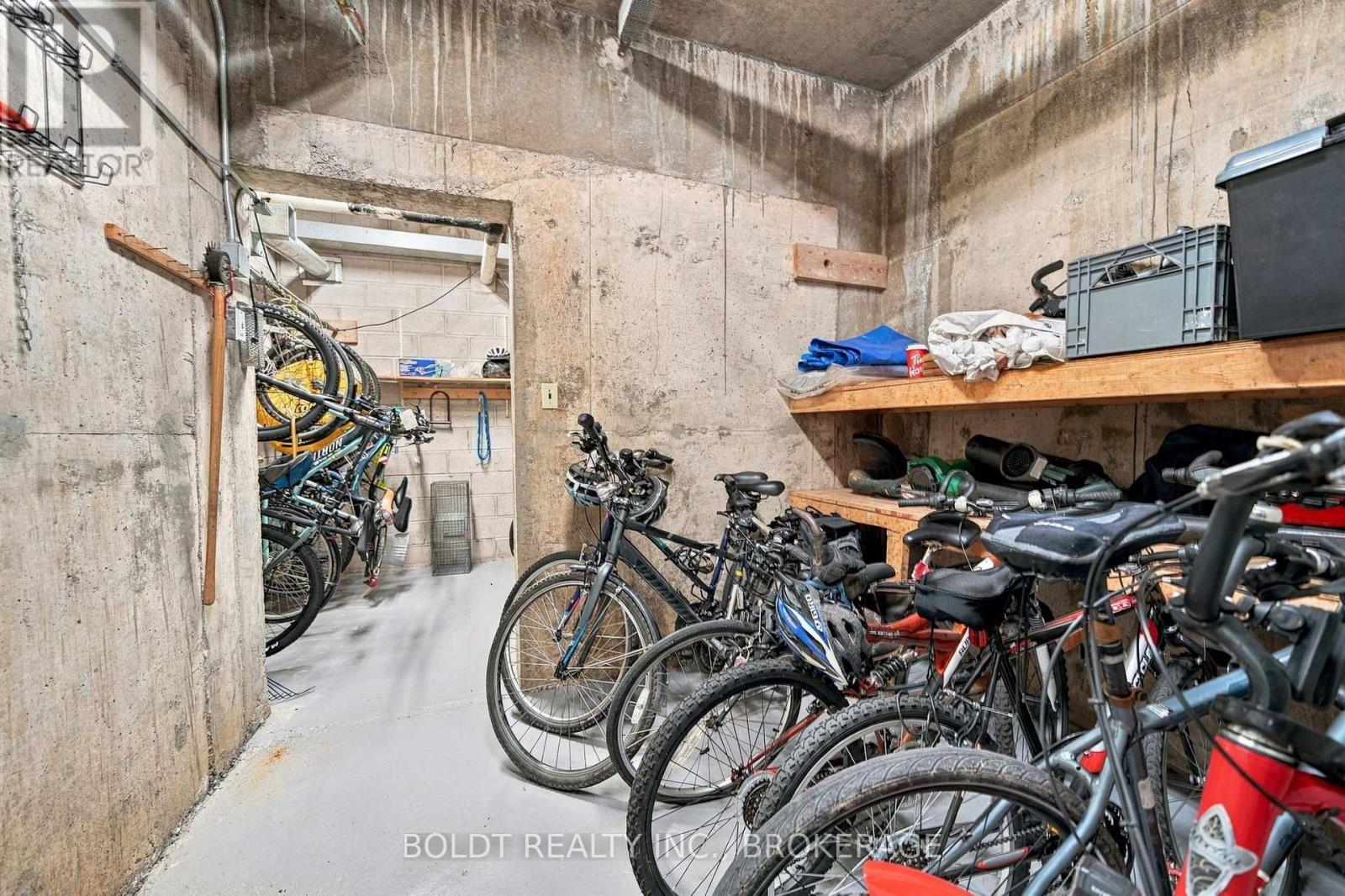 505 - 3 Towering Heights Boulevard Property Photo 35