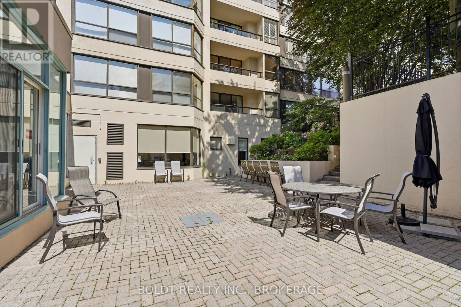 505 - 3 Towering Heights Boulevard Property Photo 38
