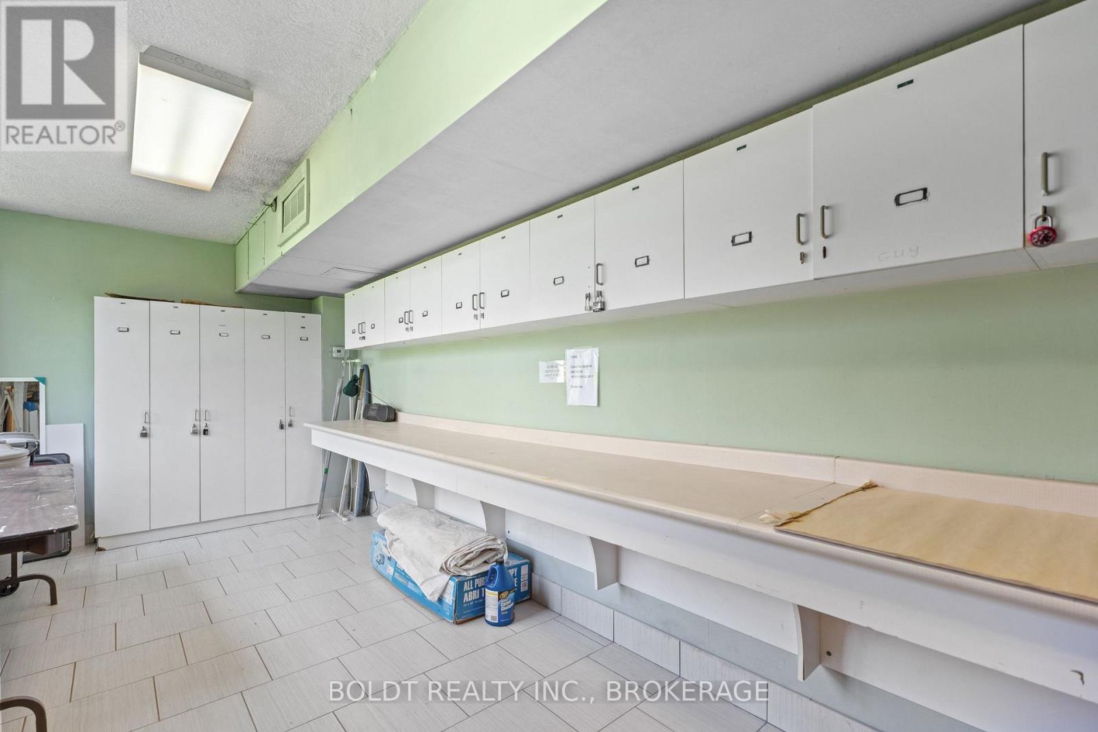 505 - 3 Towering Heights Boulevard Property Photo 46