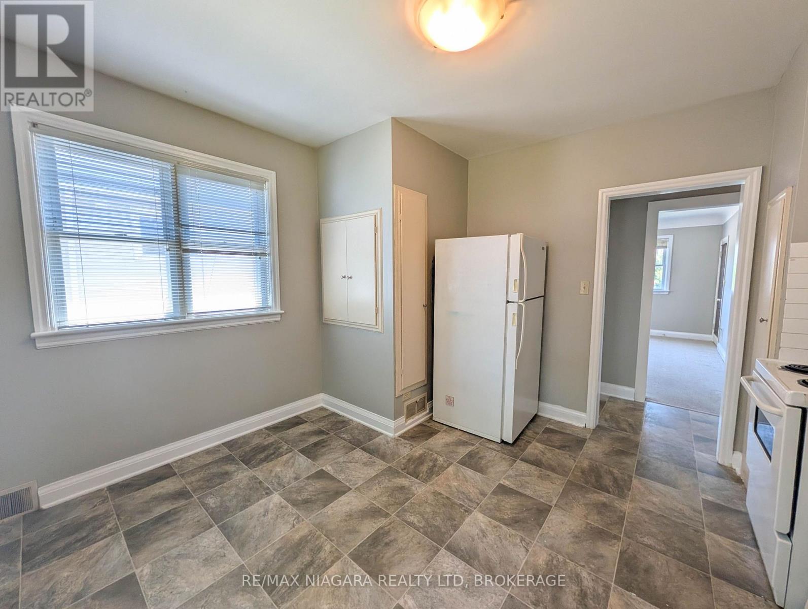 106 Haig Street Property Photo 4