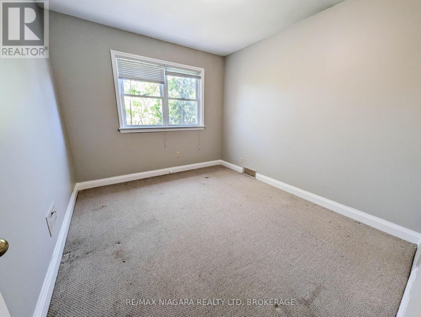 106 Haig Street Property Photo 9