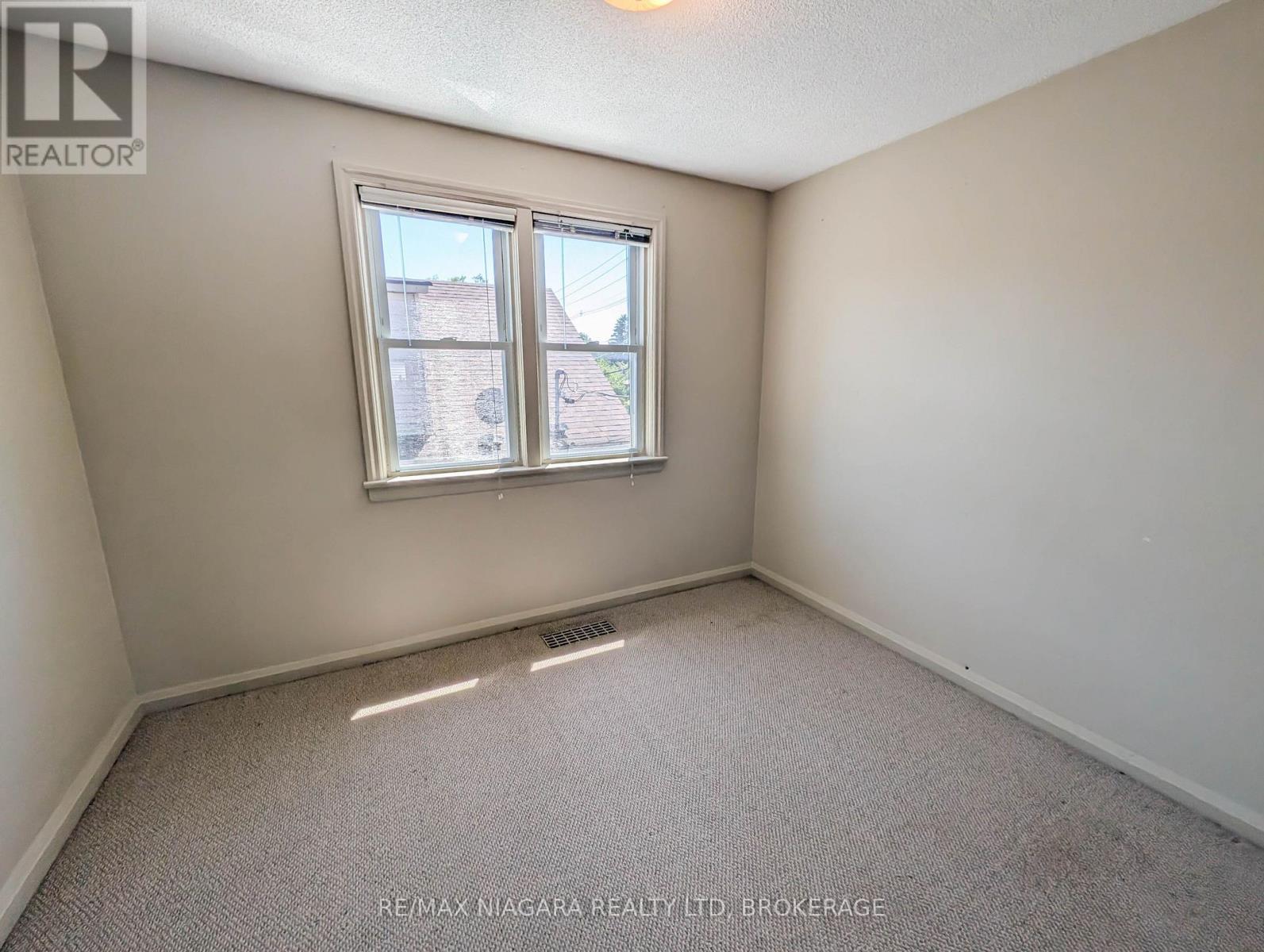 106 Haig Street Property Photo 18