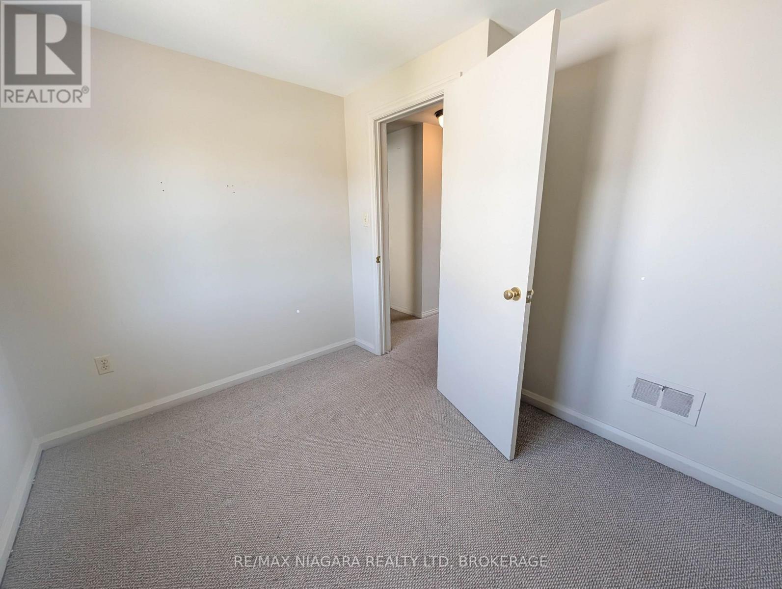 106 Haig Street Property Photo 22