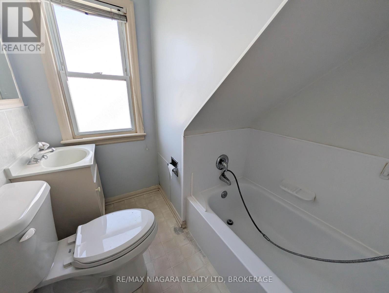 106 Haig Street Property Photo 25
