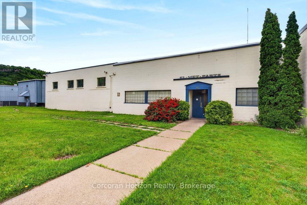 47 Head Street Property Photo 1