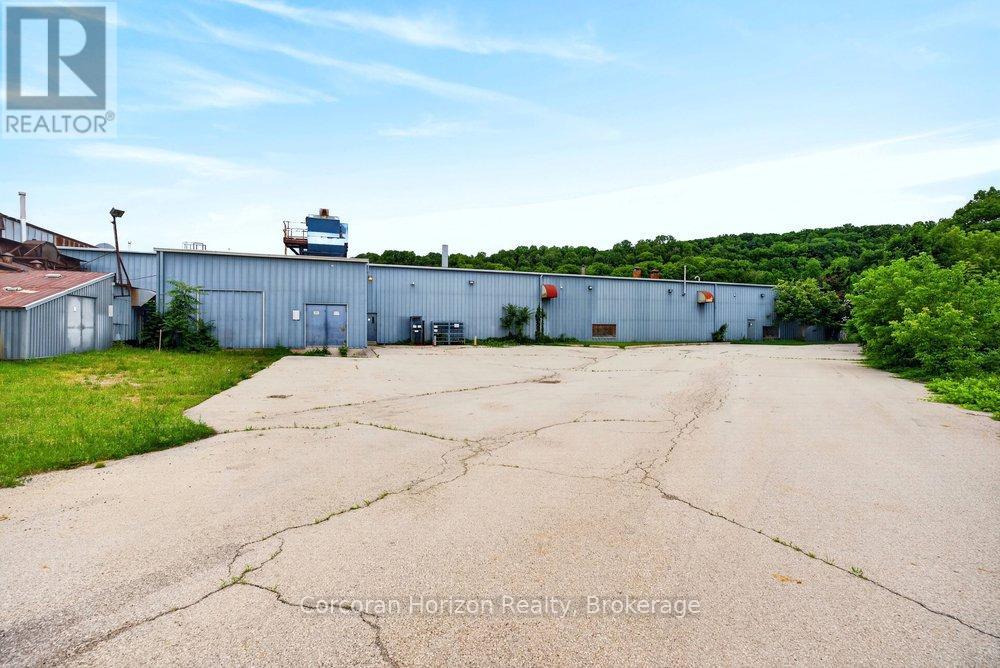 47 Head Street Property Photo 17