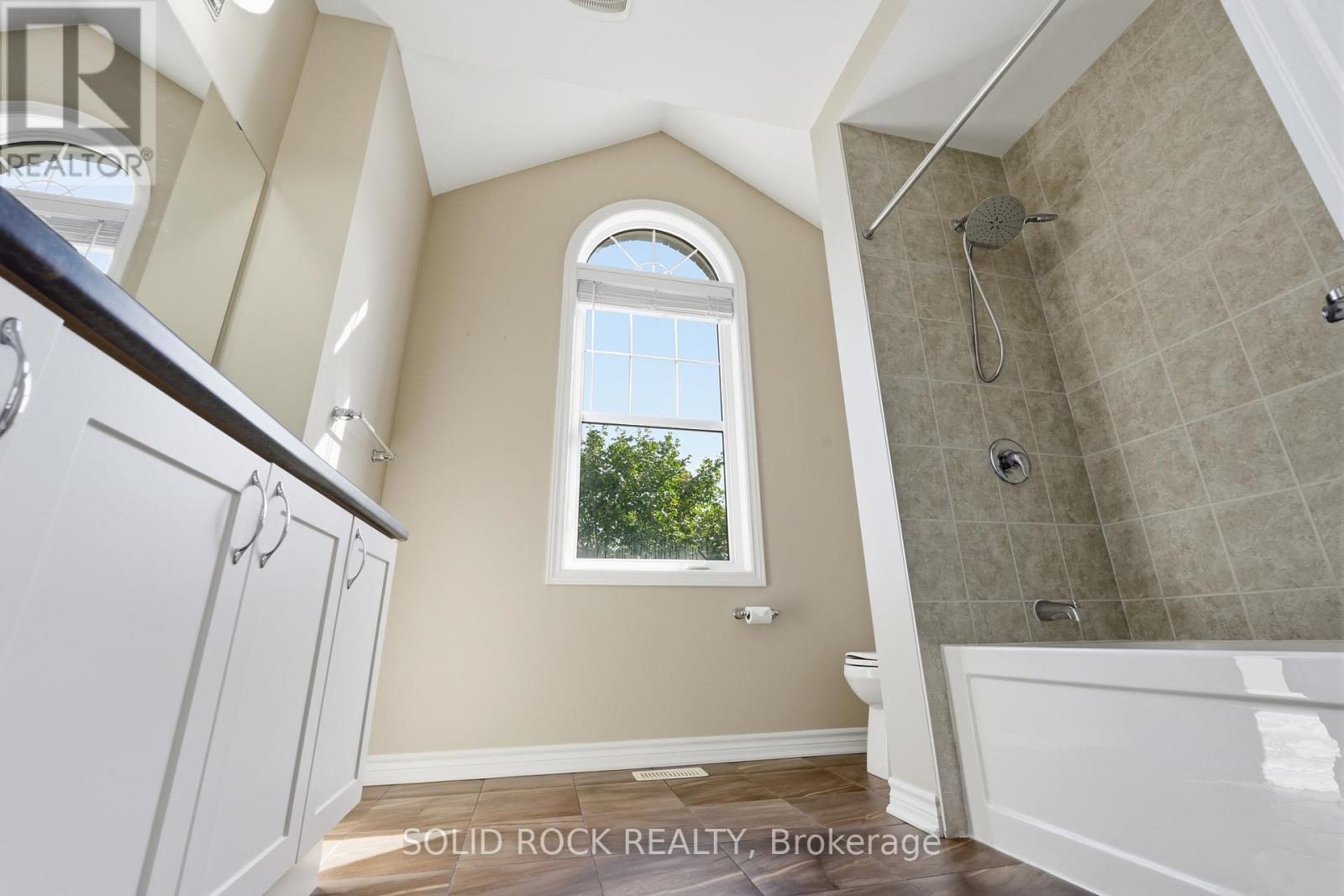 55 Solaris Drive Property Photo 38