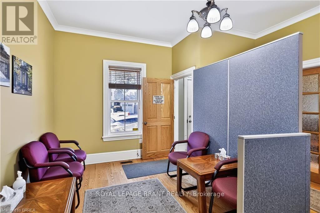 241 Brant Avenue Property Photo 4