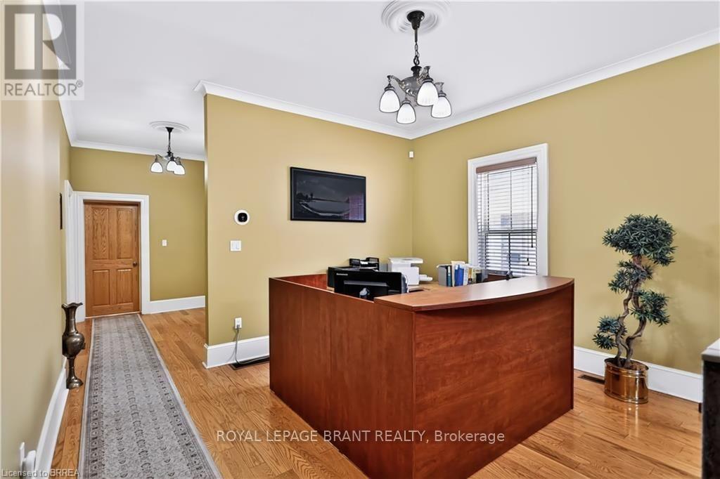 241 Brant Avenue Property Photo 15