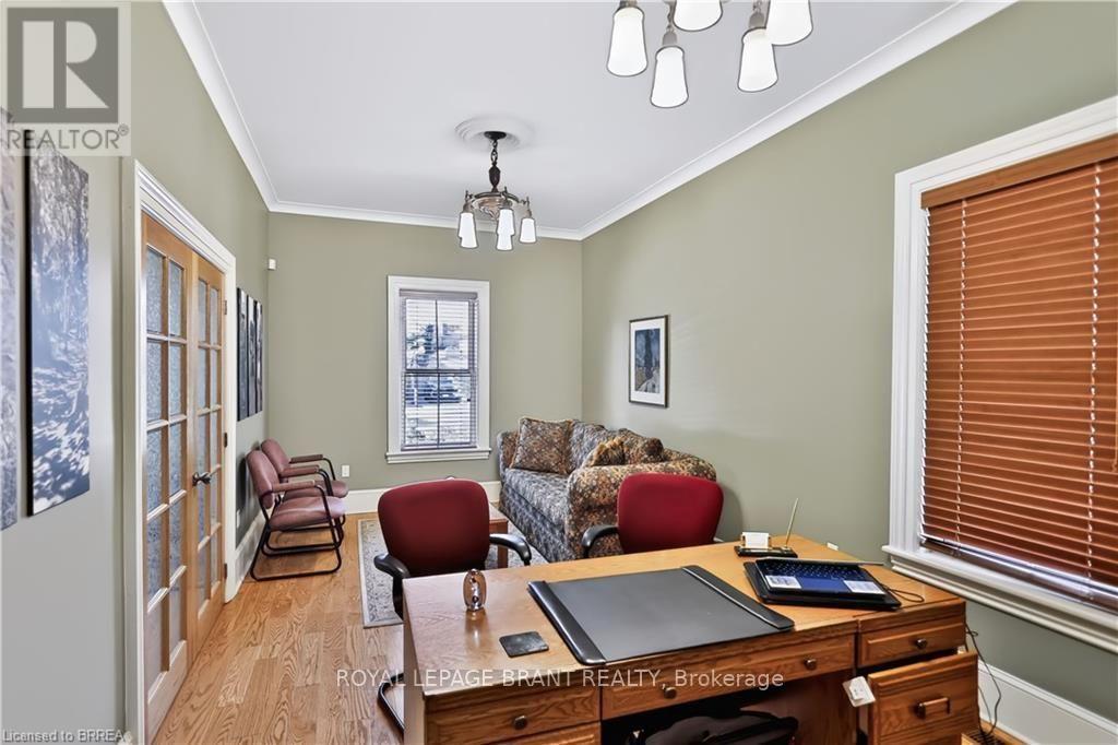 241 Brant Avenue Property Photo 18